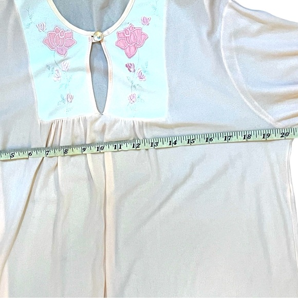 VTG Peachy Pink Retro Floral Embroidery Button Neck Bell Sleeve Nightgown | S - Picture 5 of 8